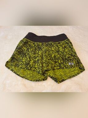XS Women’s REI CO-OP Shorts.